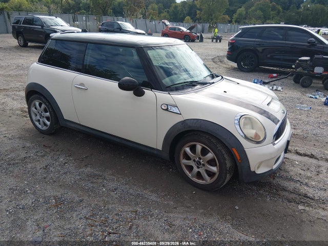 Продажа на аукционе авто 2010 Mini Cooper S, vin: WMWMF7C53ATZ69420, номер лота: 46235408