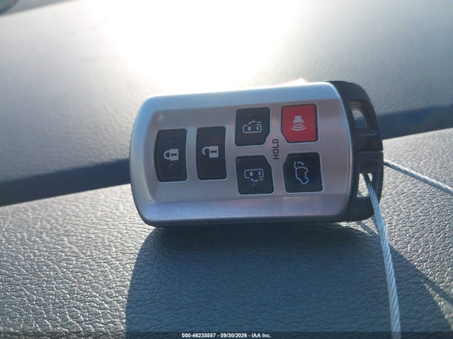 2019 Toyota Sienna Limited 7 Passenger/limited Premium 7 Passenger/xle/xle Premium 7 Passenger მანქანა იყიდება აუქციონზე, vin: 5TDDZ3DCXKS218797, აუქციონის ნომერი: 46235557