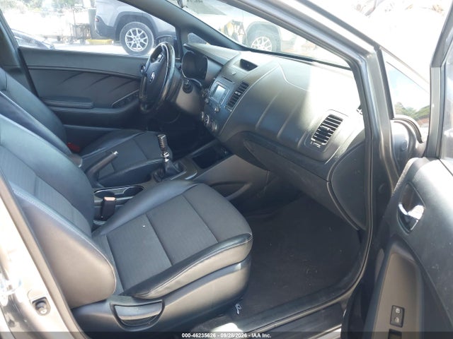 2016 Kia Forte Sx მანქანა იყიდება აუქციონზე, vin: KNAFZ5A33G5536697, აუქციონის ნომერი: 46235626