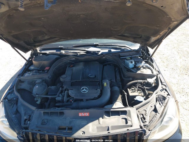 46235640 :رقم المزاد ، WDDGJ4HB0EG221627 vin ، 2014 Mercedes-benz C 250 مزاد بيع