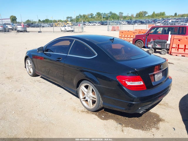 46235640 :رقم المزاد ، WDDGJ4HB0EG221627 vin ، 2014 Mercedes-benz C 250 مزاد بيع
