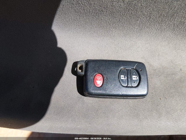Продажа на аукционе авто 2015 Toyota Prius Two, vin: JTDKN3DU3F0472985, номер лота: 46235904