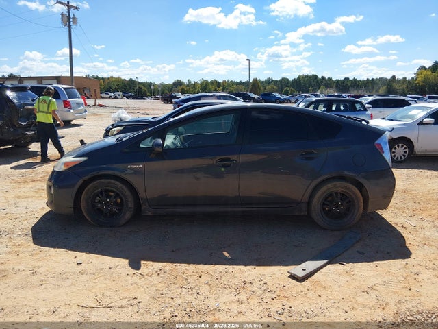 Продажа на аукционе авто 2015 Toyota Prius Two, vin: JTDKN3DU3F0472985, номер лота: 46235904