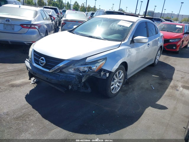 Nissan Altima 2.5 S 2018 1N4AL3APXJC268133 Image 2