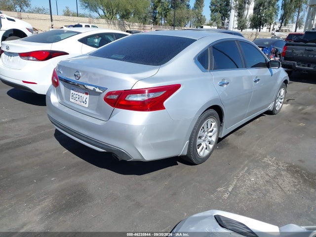 Nissan Altima 2.5 S 2018 1N4AL3APXJC268133 Image 4