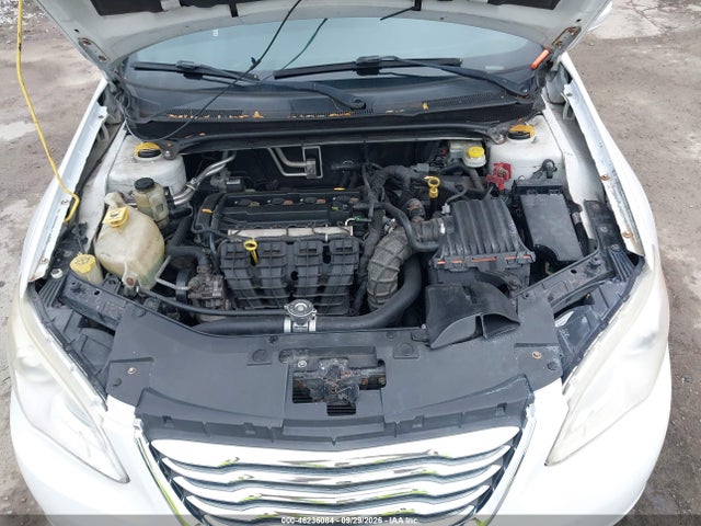 2013 Chrysler 200 Lx მანქანა იყიდება აუქციონზე, vin: 1C3CCBAB9DN624067, აუქციონის ნომერი: 46236084