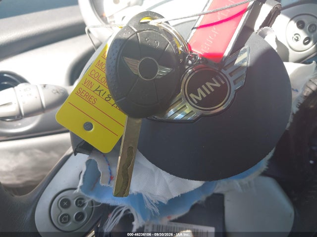 46236106 :رقم المزاد ، WMWRC33586TK18912 vin ، 2006 Mini Cooper مزاد بيع