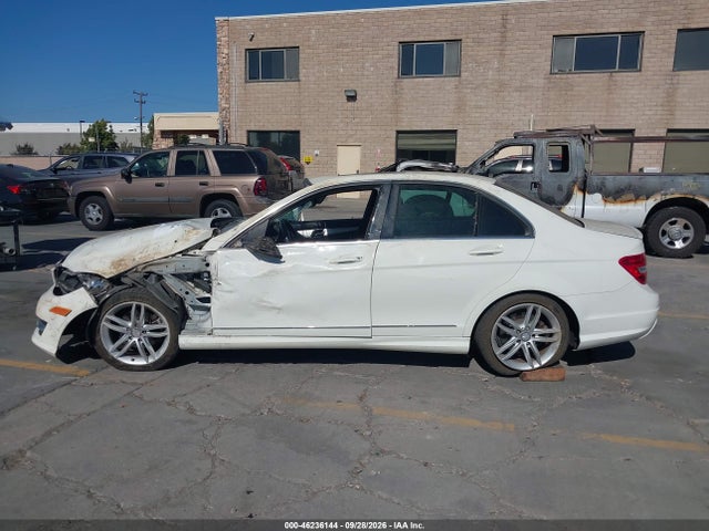 46236144 :رقم المزاد ، WDDGF4HBXCA654602 vin ، 2012 Mercedes-benz C 250 Sport مزاد بيع
