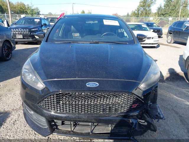 46236229 :رقم المزاد ، 1FADP3L9XGL384666 vin ، 2016 Ford Focus St مزاد بيع