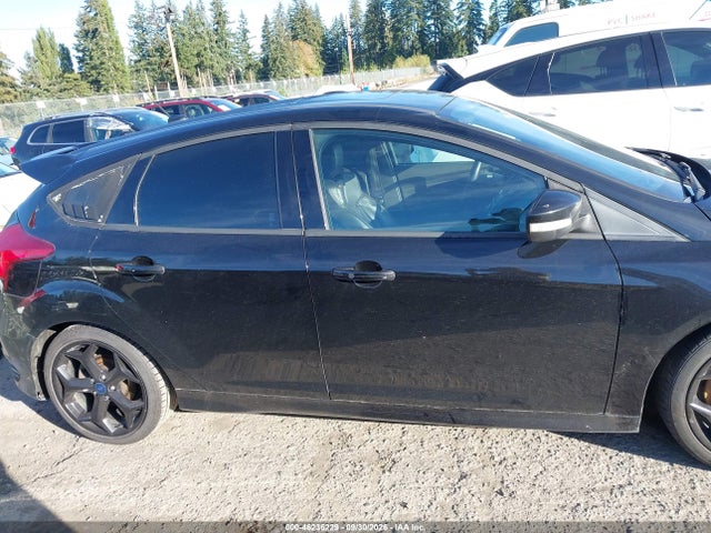 46236229 :رقم المزاد ، 1FADP3L9XGL384666 vin ، 2016 Ford Focus St مزاد بيع