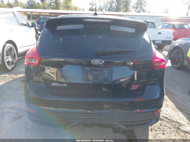 46236229 :رقم المزاد ، 1FADP3L9XGL384666 vin ، 2016 Ford Focus St مزاد بيع