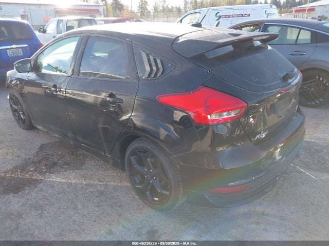 46236229 :رقم المزاد ، 1FADP3L9XGL384666 vin ، 2016 Ford Focus St مزاد بيع