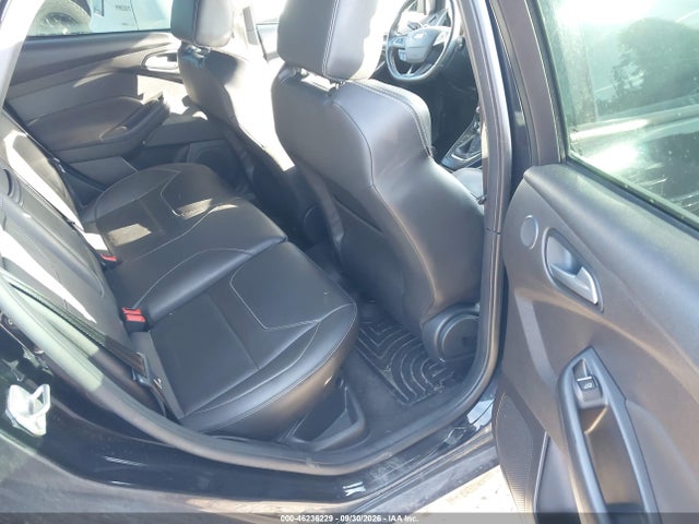 46236229 :رقم المزاد ، 1FADP3L9XGL384666 vin ، 2016 Ford Focus St مزاد بيع