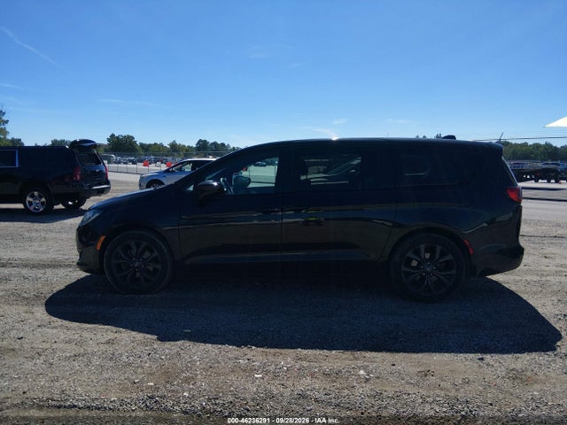 Продажа на аукционе авто 2020 Chrysler Pacifica Touring, vin: 2C4RC1FG2LR150548, номер лота: 46236291