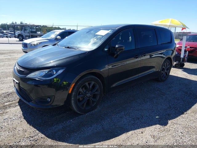 Продажа на аукционе авто 2020 Chrysler Pacifica Touring, vin: 2C4RC1FG2LR150548, номер лота: 46236291