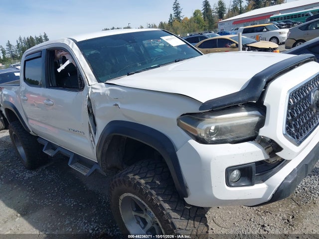 3TMCZ5AN6JM141065 Toyota Tacoma Trd Off Road