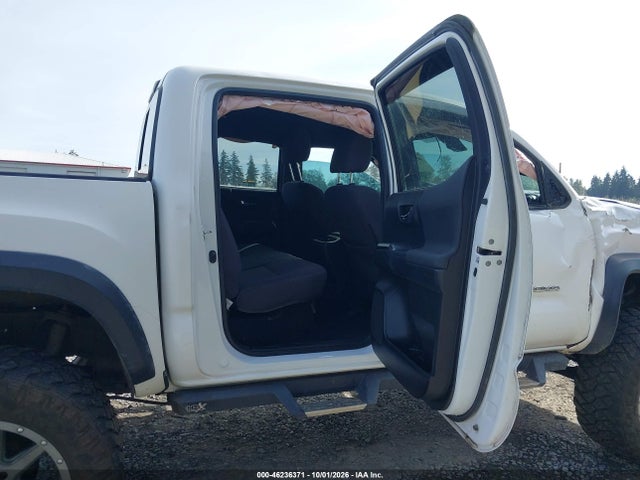 3TMCZ5AN6JM141065 Toyota Tacoma Trd Off Road