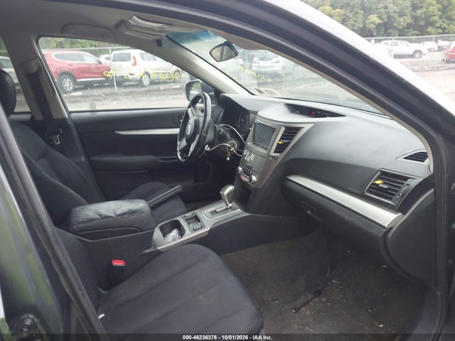 2011 Subaru Outback 2.5i Premium მანქანა იყიდება აუქციონზე, vin: 4S4BRBCC0B3439194, აუქციონის ნომერი: 46236376