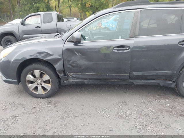 2011 Subaru Outback 2.5i Premium მანქანა იყიდება აუქციონზე, vin: 4S4BRBCC0B3439194, აუქციონის ნომერი: 46236376