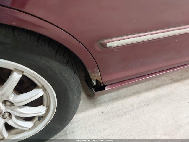 46236427 :رقم المزاد ، KMHFU45E42A172504 vin ، 2002 Hyundai Xg350 L مزاد بيع