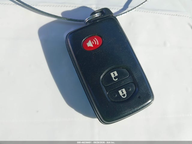 2013 Toyota Prius Three მანქანა იყიდება აუქციონზე, vin: JTDKN3DU9D1718333, აუქციონის ნომერი: 46236481