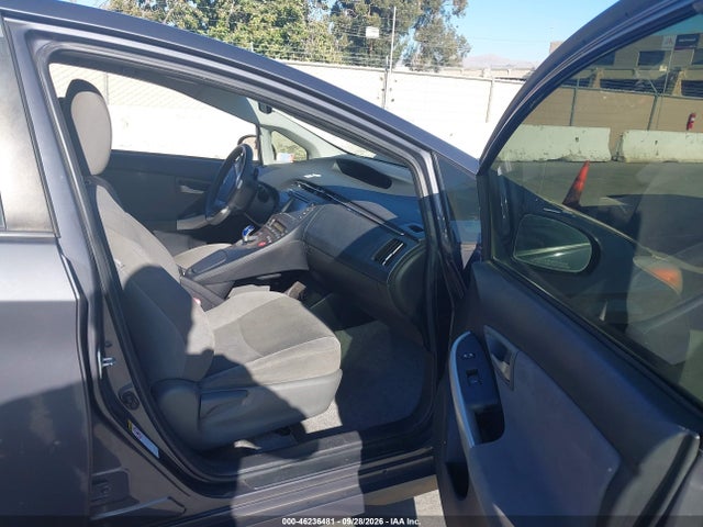 2013 Toyota Prius Three მანქანა იყიდება აუქციონზე, vin: JTDKN3DU9D1718333, აუქციონის ნომერი: 46236481