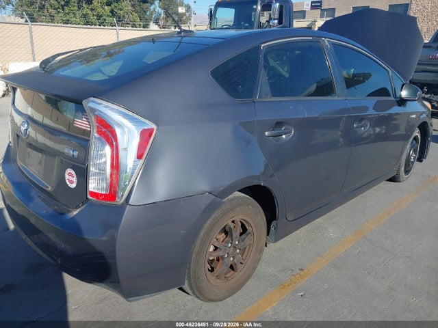 2013 Toyota Prius Three მანქანა იყიდება აუქციონზე, vin: JTDKN3DU9D1718333, აუქციონის ნომერი: 46236481