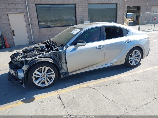 Lexus IS 300 2021 JTHCA1D26M5113373 Image 2