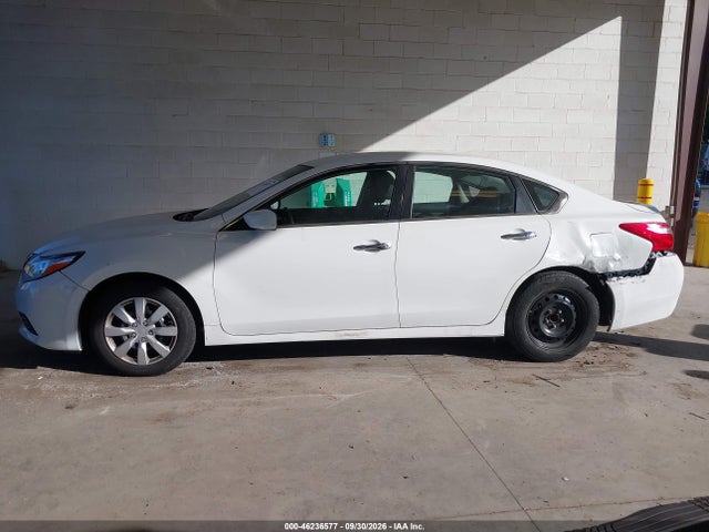 1N4AL3AP8HN352207 Nissan Altima 2.5 S