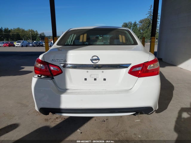 1N4AL3AP8HN352207 Nissan Altima 2.5 S
