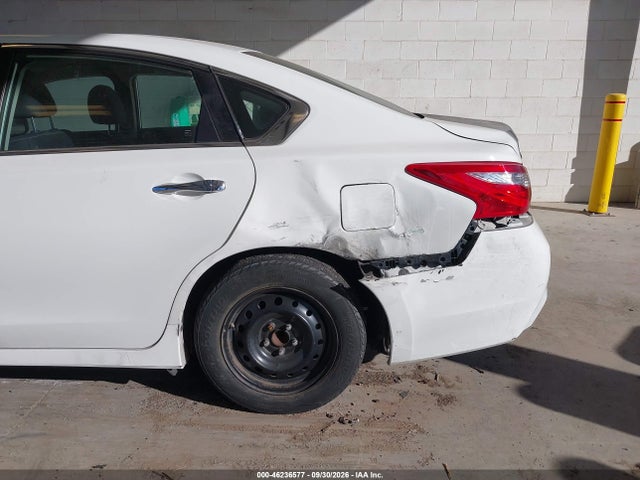 1N4AL3AP8HN352207 Nissan Altima 2.5 S