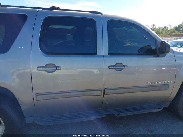 Продажа на аукционе авто 2009 Chevrolet Suburban 1500 Lt1, vin: 1GNFK26379R234153, номер лота: 46236597