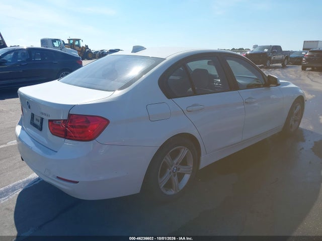 46236602 :رقم المزاد ، WBA3B1C57EK134677 vin ، 2014 Bmw 320i مزاد بيع
