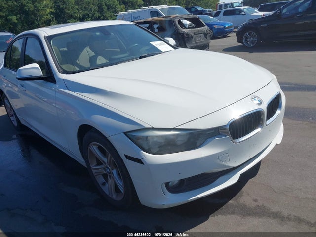 46236602 :رقم المزاد ، WBA3B1C57EK134677 vin ، 2014 Bmw 320i مزاد بيع