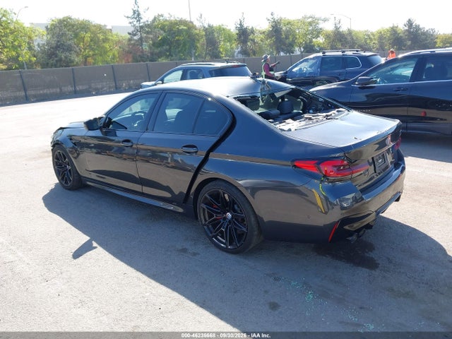 BMW M5 2022 WBS83CH00NCK72482 Image 3