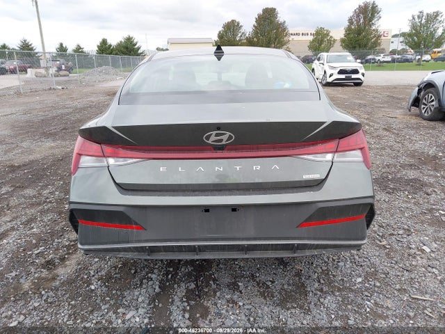 2026 Hyundai Elantra Hybrid Blue მანქანა იყიდება აუქციონზე, vin: KMHLM4DJ3TU209513, აუქციონის ნომერი: 46236700
