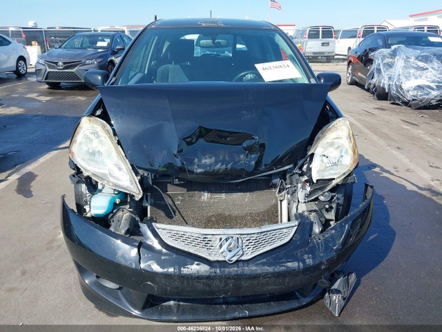 46236824 :رقم المزاد ، JHMGE8H50BC017928 vin ، 2011 Honda Fit Sport مزاد بيع