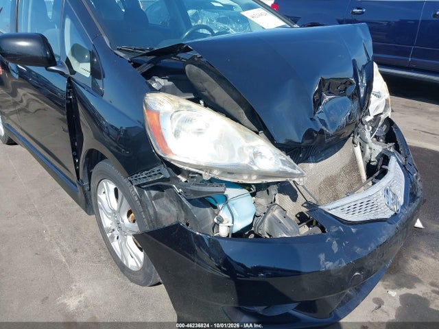 46236824 :رقم المزاد ، JHMGE8H50BC017928 vin ، 2011 Honda Fit Sport مزاد بيع