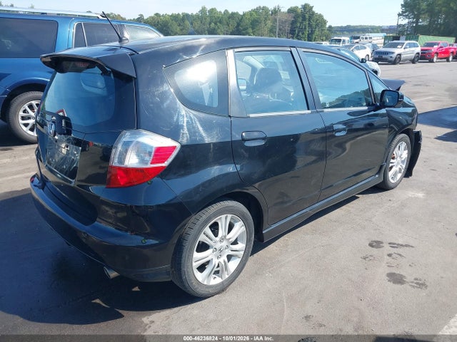46236824 :رقم المزاد ، JHMGE8H50BC017928 vin ، 2011 Honda Fit Sport مزاد بيع