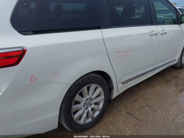 5TDYZ3DCXHS842898 Toyota Sienna Limited Premium 7 Passenger