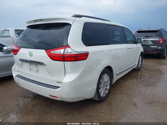 5TDYZ3DCXHS842898 Toyota Sienna Limited Premium 7 Passenger