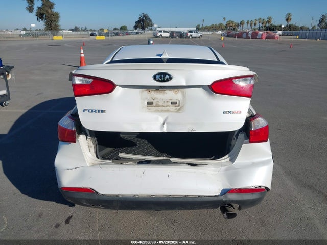 KIA FORTE EX 2016 KNAFZ4A82G5522201 Image 16