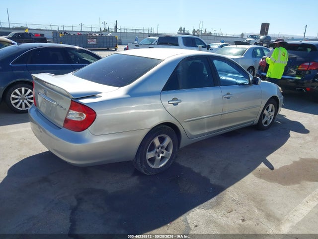 2003 Toyota Camry Le V6 მანქანა იყიდება აუქციონზე, vin: 4T1BF32K73U044920, აუქციონის ნომერი: 46236912