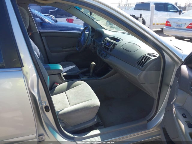 2003 Toyota Camry Le V6 მანქანა იყიდება აუქციონზე, vin: 4T1BF32K73U044920, აუქციონის ნომერი: 46236912