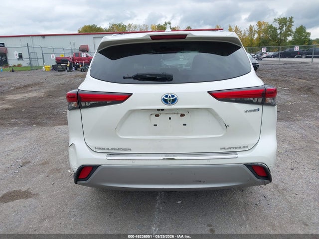 2021 Toyota Highlander Hybrid Platinum მანქანა იყიდება აუქციონზე, vin: 5TDEBRCH9MS016447, აუქციონის ნომერი: 46236951