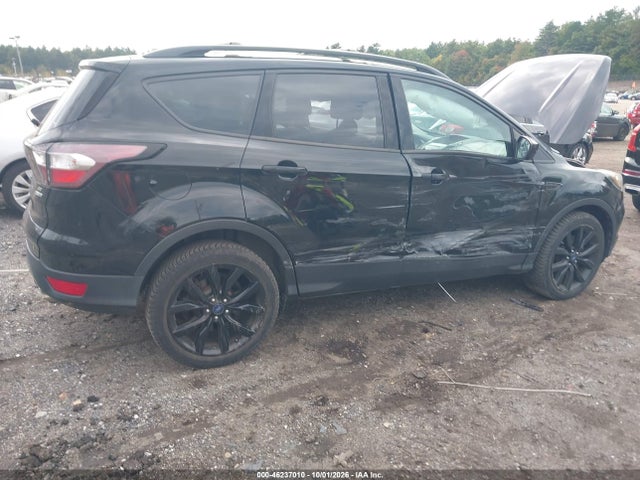 2017 Ford Escape Se მანქანა იყიდება აუქციონზე, vin: 1FMCU9GD5HUD90320, აუქციონის ნომერი: 46237010