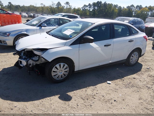 2013 Ford Focus S მანქანა იყიდება აუქციონზე, vin: 1FADP3E2XDL379642, აუქციონის ნომერი: 46237020