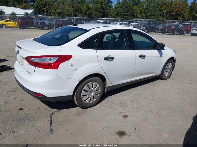 2013 Ford Focus S მანქანა იყიდება აუქციონზე, vin: 1FADP3E2XDL379642, აუქციონის ნომერი: 46237020