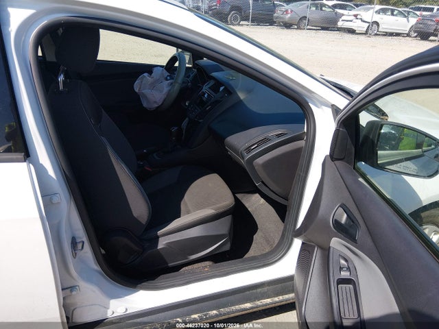 2013 Ford Focus S მანქანა იყიდება აუქციონზე, vin: 1FADP3E2XDL379642, აუქციონის ნომერი: 46237020