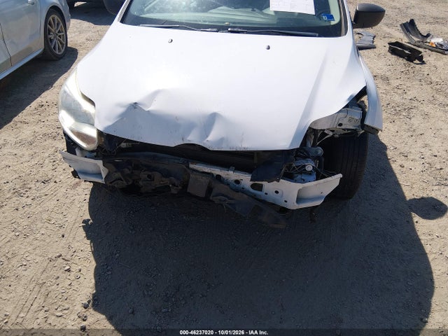 2013 Ford Focus S მანქანა იყიდება აუქციონზე, vin: 1FADP3E2XDL379642, აუქციონის ნომერი: 46237020